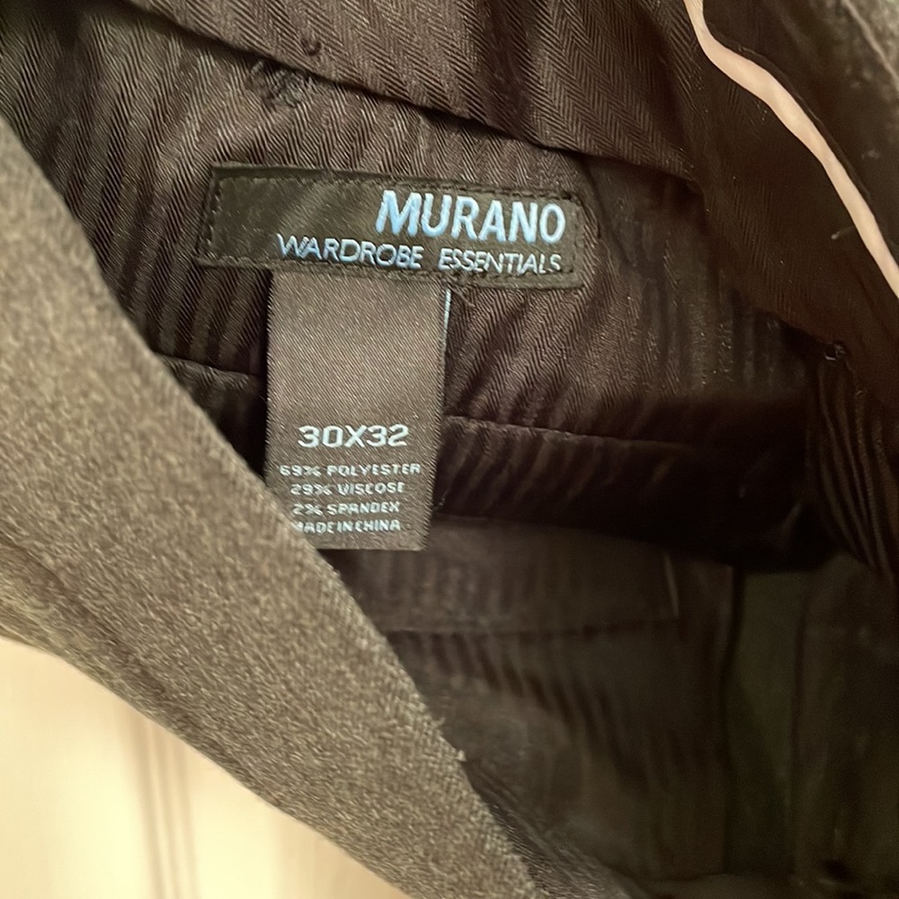 Suit - Picture 3 of 6